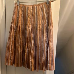 Ellen Tracy classic pleated skirt, size 6